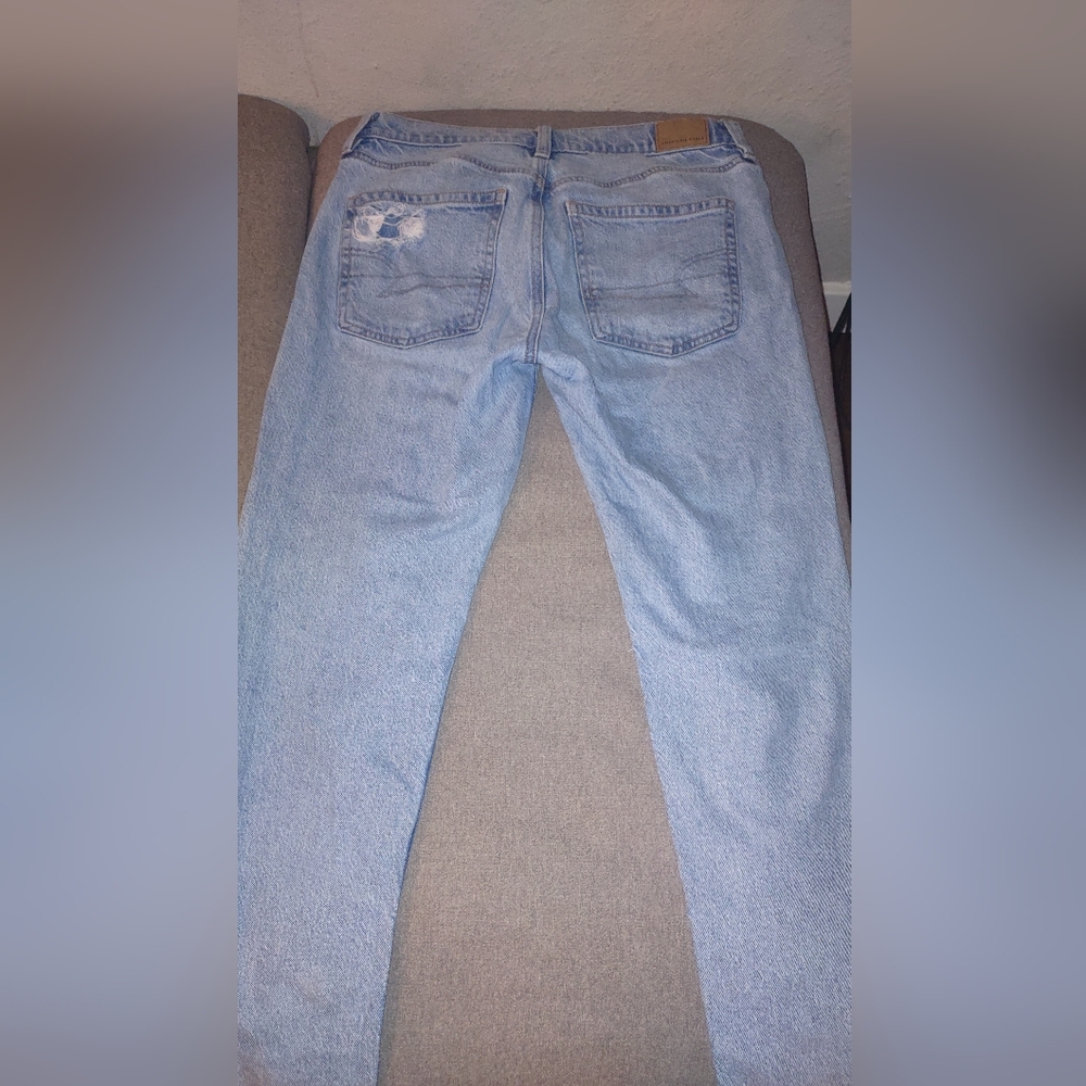 American Eagle Ripped Jeans - Picture 6 of 9